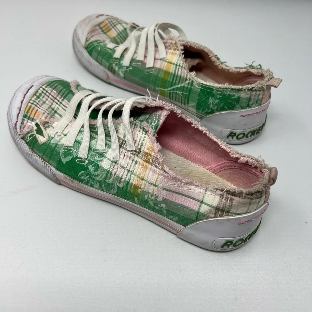 Rocketdog Green Color Sneakers In Preowned Condition In Misses’s Size 4